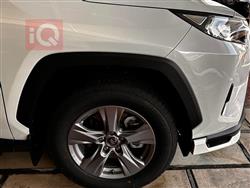 تۆیۆتا ڕاڤ 4